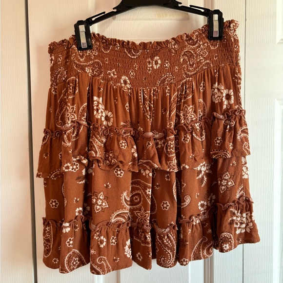 Brownish/orange skirt - Picture 1 of 2